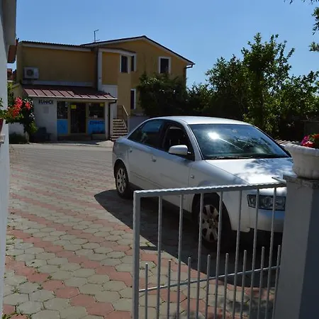Apartment Ruzica *
